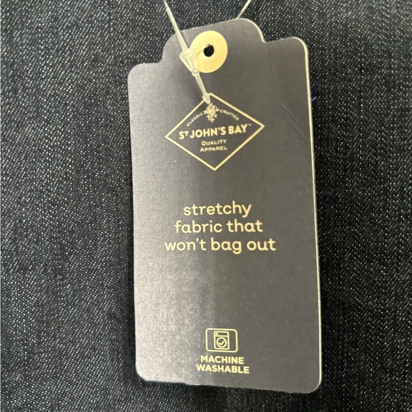 Capris - Picture 8 of 9